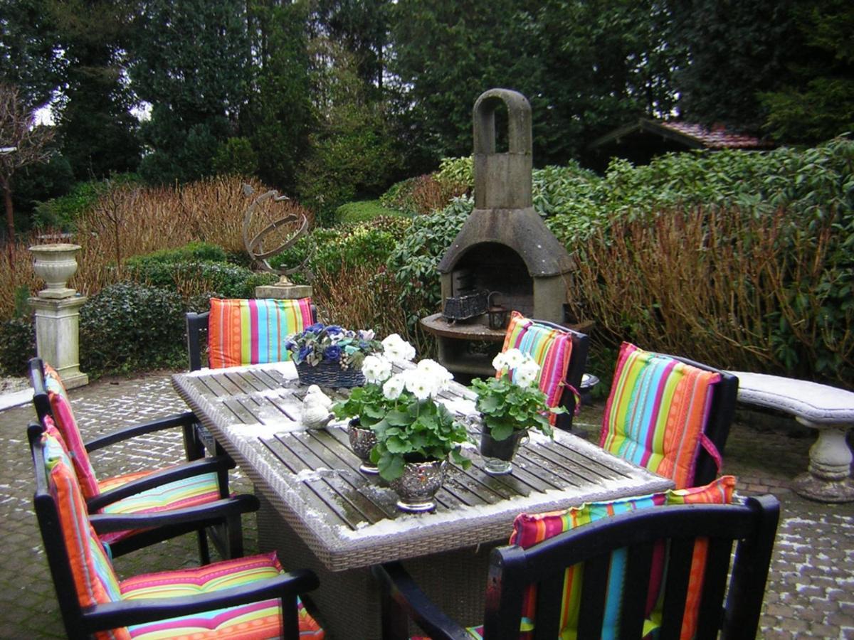 Prive Tuinhuis B&B Elly Sint Pancras Exterior foto
